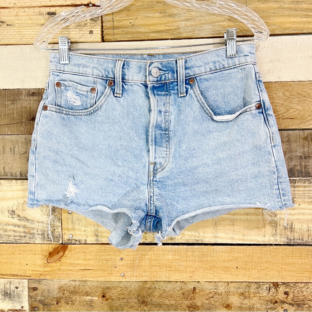Levis Denim Distressed Cutoff Jean Shorts Size 28 Light Wash